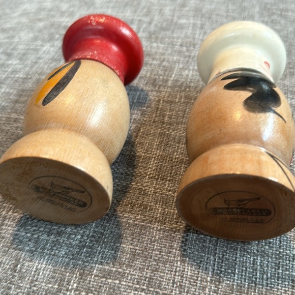 Vintage Collectable Wooden Salt and Pepper Shakers - Picture 5 of 7